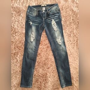 No Boundaries Women's Ripped Skinny Jeans in Dark Blue Wash